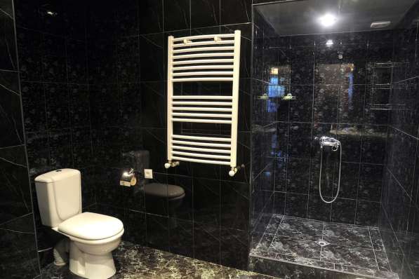 Тбилиси-посуточно 4 комнатная квартирa пр. Руставели в фото 41