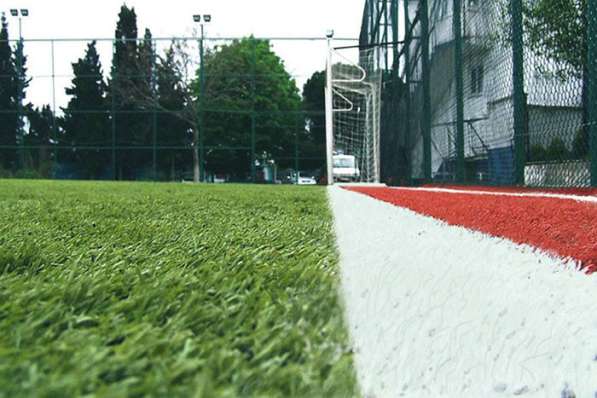 Искусственная трава – идеальное решение для спортивных школ в Екатеринбурге фото 8