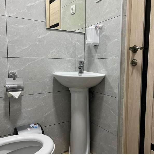 Уютный отель "A Hotel Bishkek", рядом ТЦ VEFA в фото 5