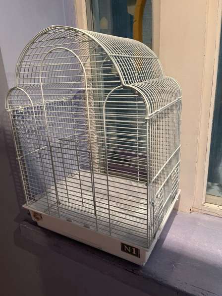 Продам клетку для попугая