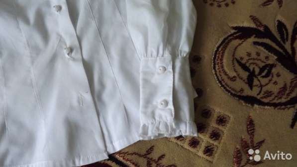 Белая блузка для школьницы в Саратове