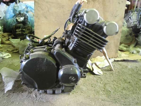 Двигатель YAMAHA FZR 400 R