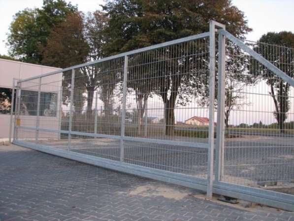 Откатные и распашные ворота из сварной 3Д сетки в Краснодаре фото 3