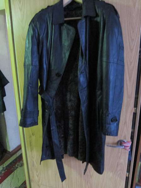 Кожаная куртка с мехом мужская продаётся