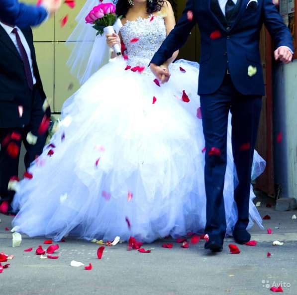 Свадебное пышное платье в Москве