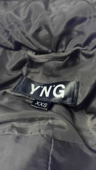 Куртка в отличном состоянии Y"N"G в Казани фото 4