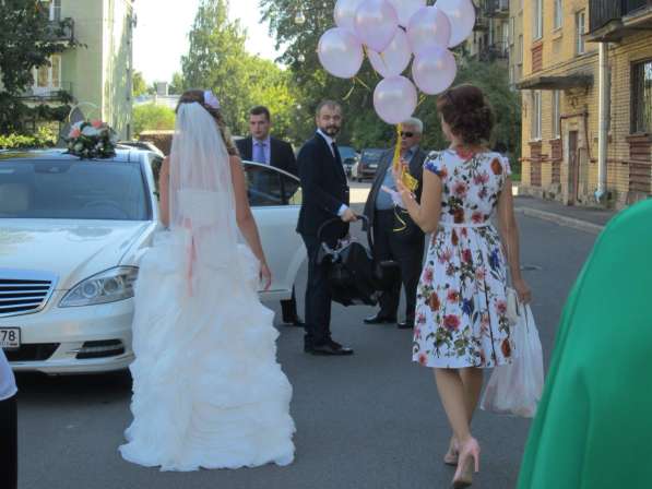 Шикарное свадебное платье в Санкт-Петербурге