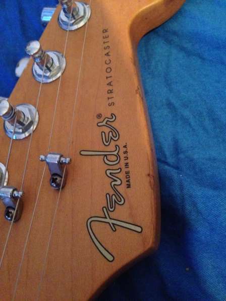 Fender USA Stratocaster Standard HSS 2008 в Новосибирске фото 9