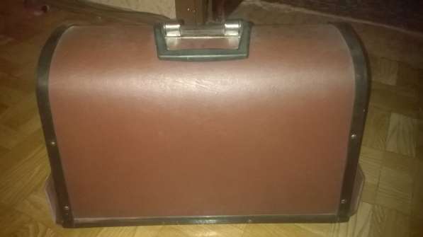 Продам швейную машинку Чайка 134 в Москве фото 3