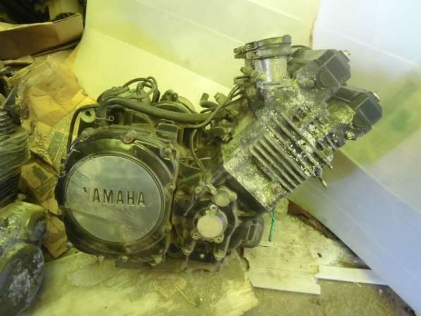 Двигатель YAMAHA FZR 1000