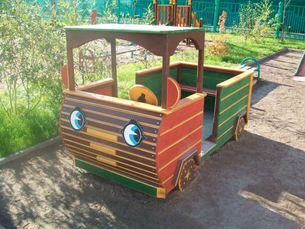 Деревянные домики и машины для детей в Подольске