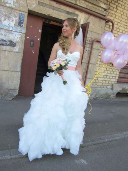 Шикарное свадебное платье в Санкт-Петербурге фото 3