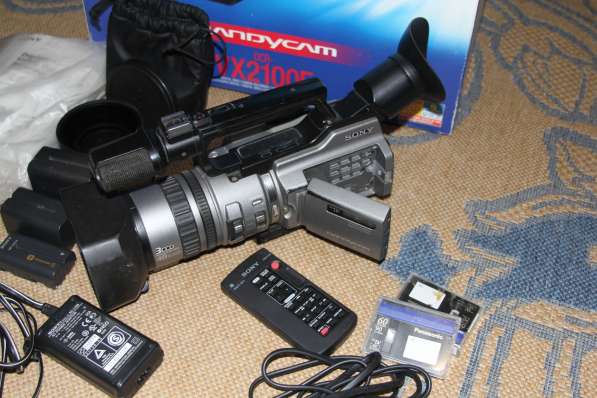 Видеокамера SONY-DCR-VX2100Е