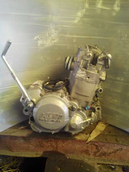 Двигатель KTM 640 LC4 SUPERMOTO