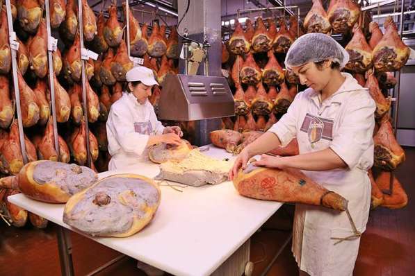 Итальянские мясные деликатесы - обучающие экскурсии в фото 6