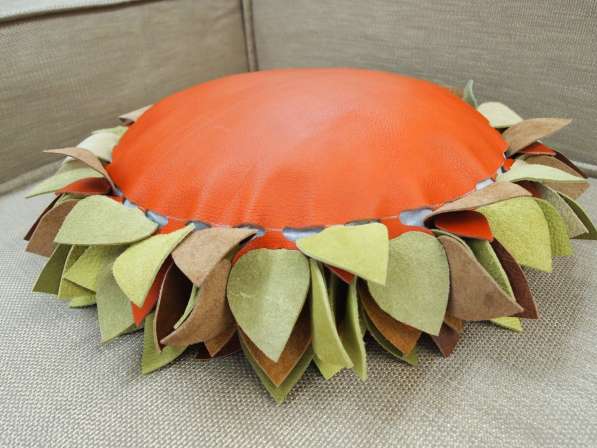 Подушка декоративная кожаная в Москве фото 7