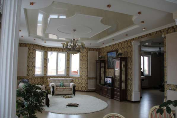  Красивый современный жилой 2х этажный коттедж в 40МКР, Карп