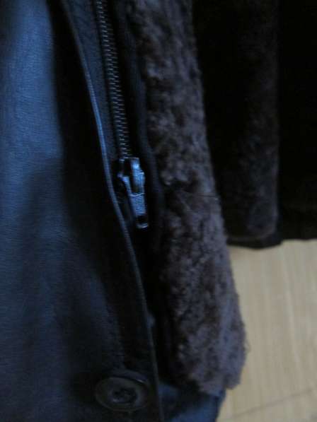 Кожаная куртка с мехом мужская продаётся в Москве фото 3