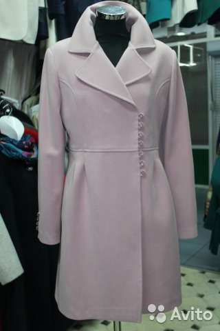Новое пальто грязно-розового цвета в Москве фото 4