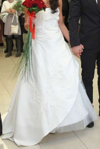 Продам свадебное платье в Пензе