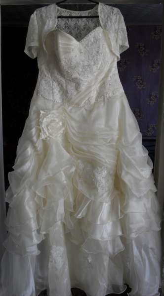 Свадебное (выпускное) платье