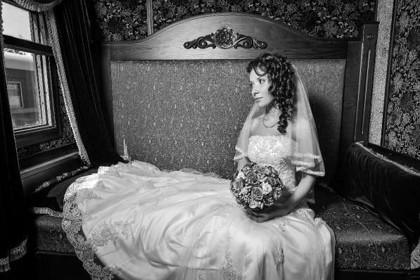 продам свадебное платье силуэта русалка,со шлейфон в Новосибирске фото 3