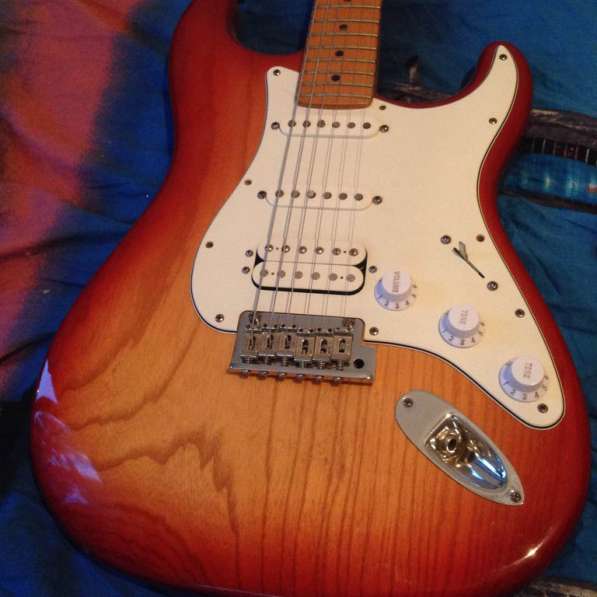 Fender USA Stratocaster Standard HSS 2008