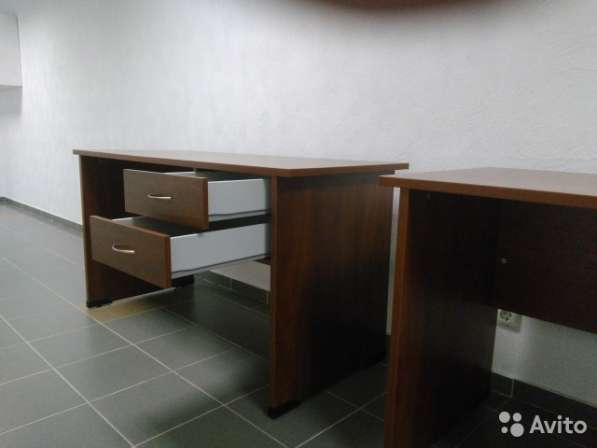 2 стола офисных новые в Санкт-Петербурге