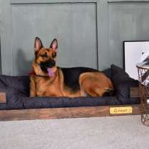 Лежанка для крупных собак с каркасом из дерева, в Москве