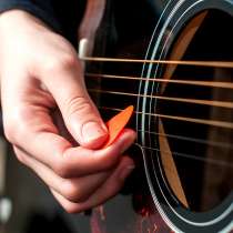 Обучение, уроки игры на гитаре для всех желающих, в Москве