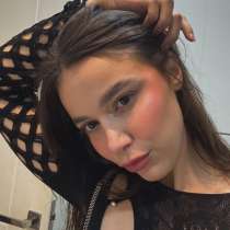 Анна, 27 лет, хочет пообщаться, в г.Париж