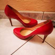 Красные жен туфли 39 Итал. размер, в г.Ницца