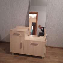 Тумбочка с зеркалом, в Балаково