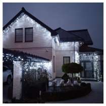 Новогоднее световое украшение фасадов в Ростове и области, в Ростове-на-Дону