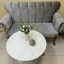 Диван и стол, в Махачкале