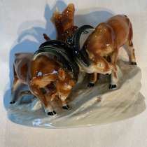 Фарфоровая статуэтка ГДР «Битва горных козлов», в г.Брест