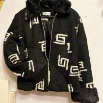 Демисезонная куртка искусственный мех, в Москве