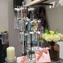 Украшения доя салонов красоты, в Санкт-Петербурге