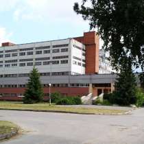Здание производственного корпуса с участком, город Кингисепп, в Кингисеппе