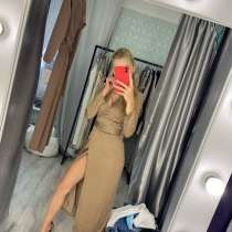 Платье шёлковое, в Москве