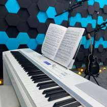 Уроки вокала, игры на инструментах: гитаре, фортепиано, укул, в Красноярске