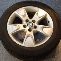 Продам комплект колёс на Шкоду 195/55 R15 ; 5&ndash;100 ; Ц.О.-57, в Красноярске