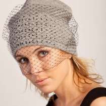 Трикотажная женская шапка с вуалью модель 388 фирмы SHERONA, в Москве