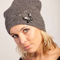Женская трикотажная шапка модель 389, в Москве
