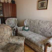 Раскладной диван с двумя креслами, в Воронеже