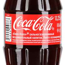 "Coca-Cola" (Кока-Кола ), в Владивостоке