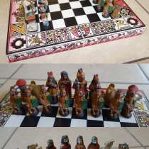 Шахматы с фигурками инков и конкистадоров, в Москве