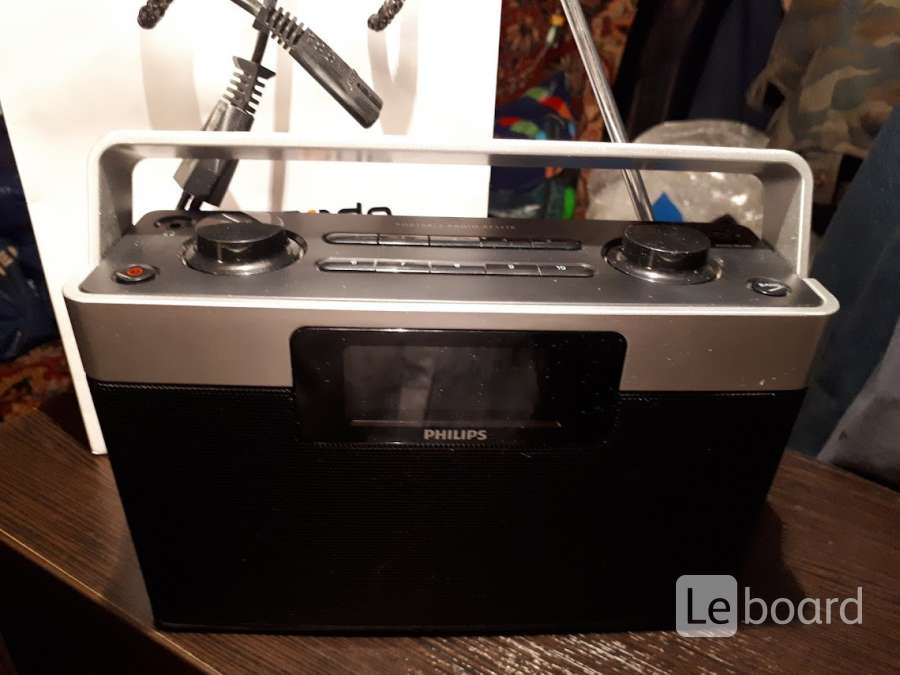 Продам Радиоприёмник PHILIPS PORTABLE RADIO AE 2430 в Москве